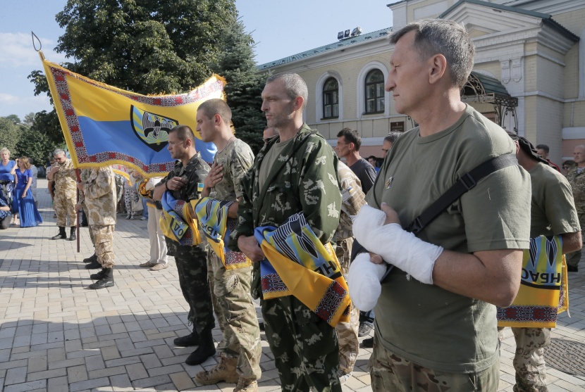 قصة مصورة: الجيش الأوكراني يحاول عزل المتمردين ومقتل 34 مدنيا في دونيتسك