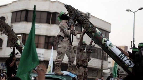 كتائب القسام تحذر شركات الطيران العالمية من التوجه إلى تل أبيب