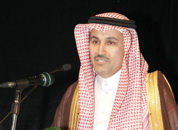 «الخطوط السعودية» تكرم مديرها السابق .. الملحم