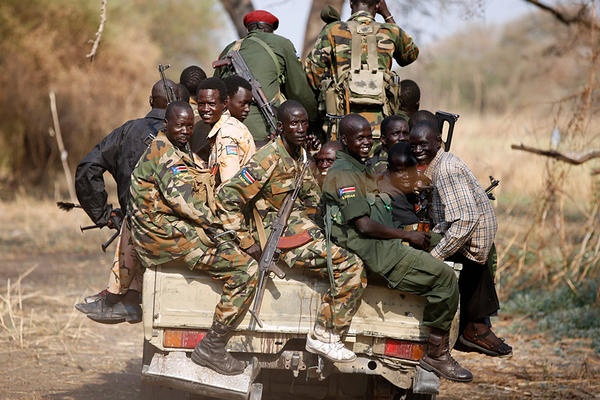 متمردو جنوب السودان يقبلون بوجود القوات الاوغندية