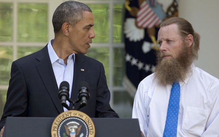 هيئة رقابية تتهم البنتاجون بخرق القانون في مبادلة رهينة أمريكي بسجناء من طالبان