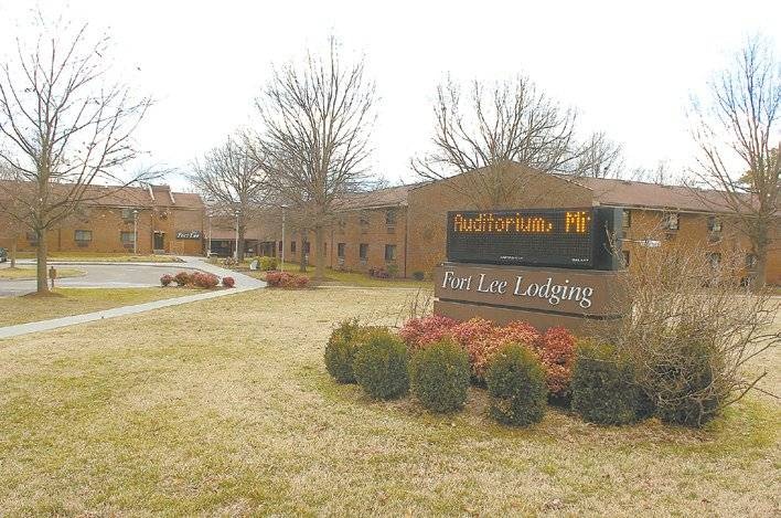 جندية أمريكية تطلق النار على نفسها في قاعدة في فرجينيا