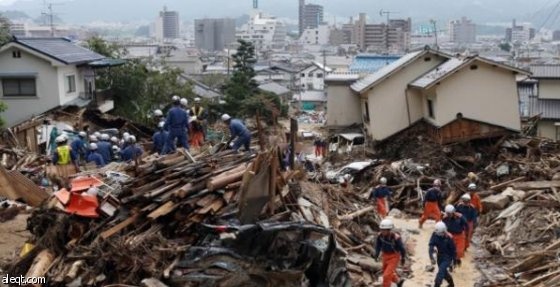 ارتفاع حصيلة حوادث انزلاق التربة في اليابان إلى ستين قتيل