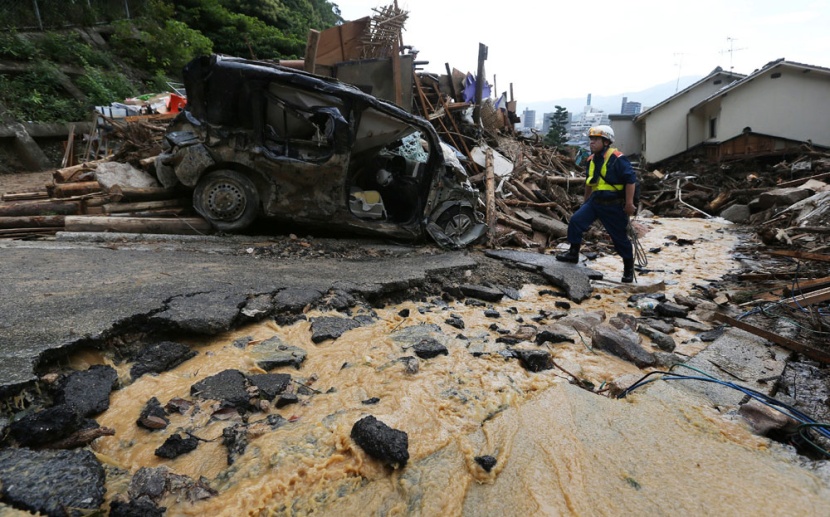 ارتفاع حصيلة انزلاقات التربة في هيروشيما إلى 63 قتيلا