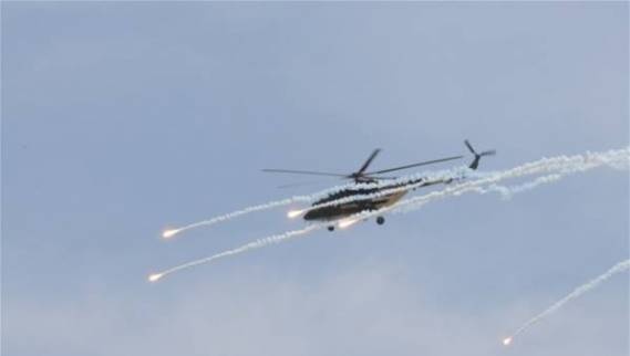 مقتل 12 عراقيا وإصابة 69 في قصف صاروخي في الفلوجة