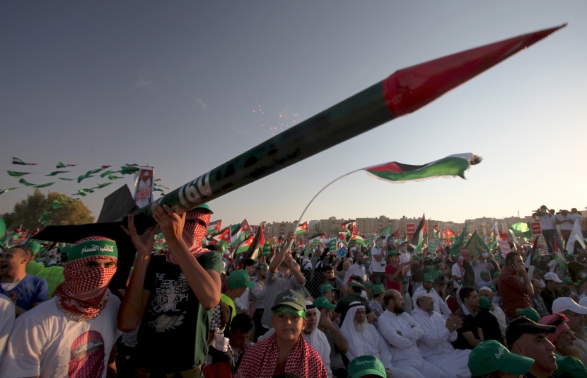 حماس تنظم مهرجان "البيعة و الإنتصار" في الضفة الغربية