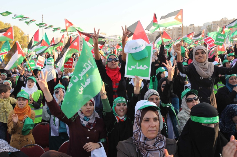 حماس تنظم مهرجان "البيعة و الإنتصار" في الضفة الغربية