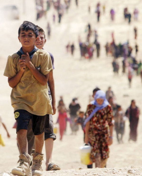 .. والتنظيم الإرهابي يبيع 300 امرأة إيزيدية مقابل ألف دولار للواحدة