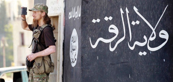 لماذا لا يمكن القضاء
على «داعش» بتجاهل «الأزمة السورية»؟