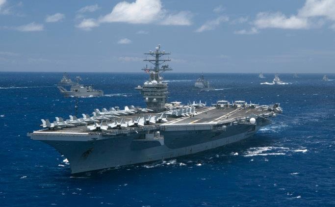 البحرية الأمريكية تقود تدريبات بحرية لمكافحة الألغام في الخليج