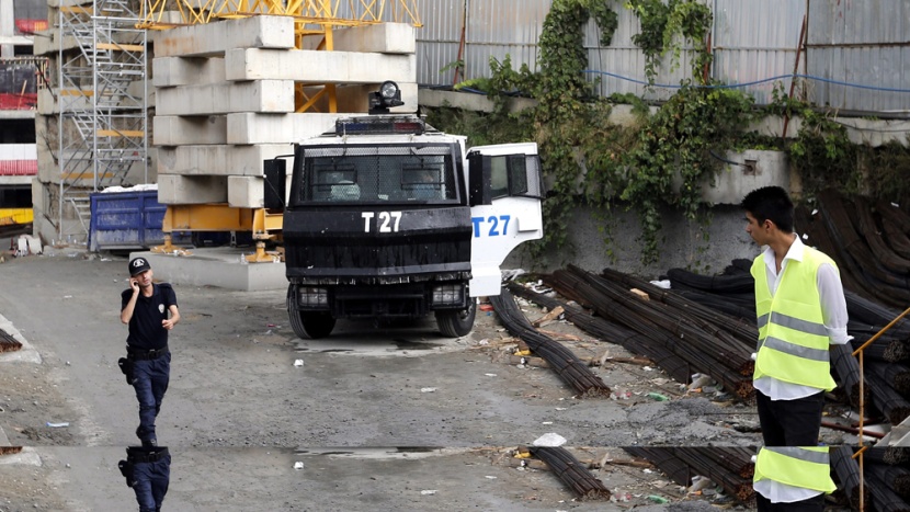 الشرطة التركية تستخدم الغاز المسيل للدموع ضد متظاهرين في اسطنبول