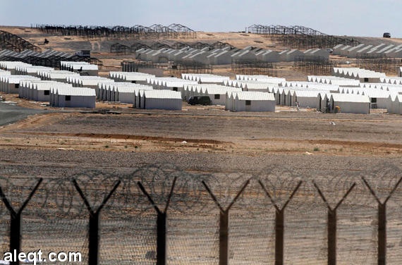 الحكومة اللبنانية تقرر إقامة مخيمين للاجئين السوريين على الحدود