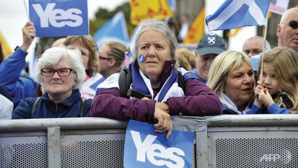 أسكتلندا .. «شعبوية»
الاستقلال تتحدى «براجماتية»
السياسة و«ضرورات» الاقتصاد