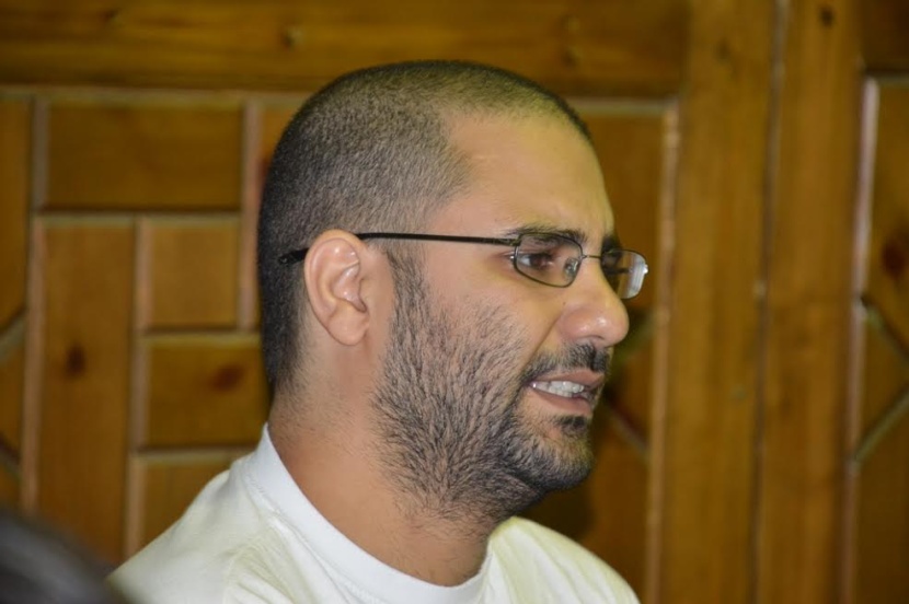 مصر تفرج عن النشط علاء عبد الفتاح بكفالة