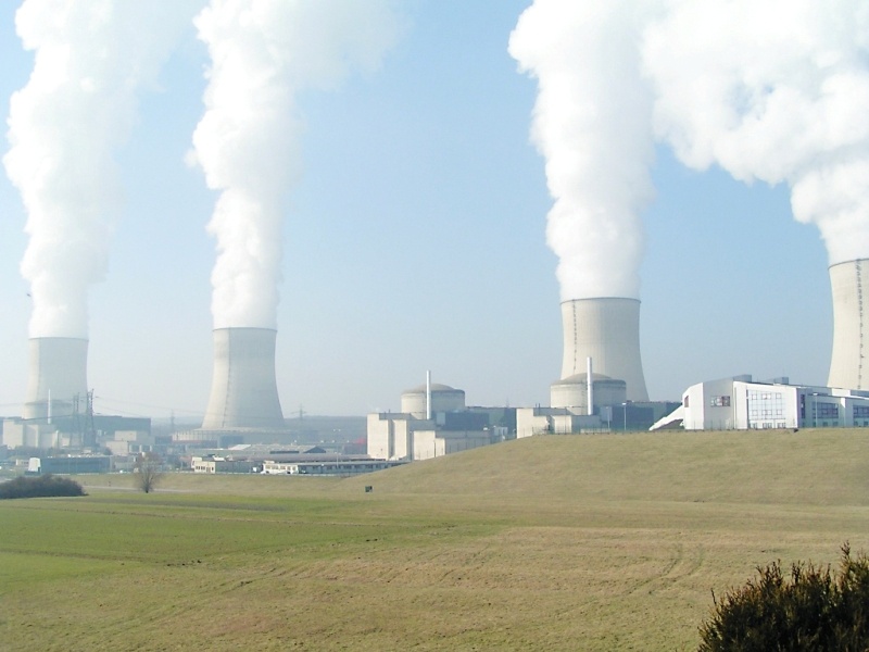 إيران تعتزم البدء في انشاء مفاعلين نوويين جديدين العام الحالي