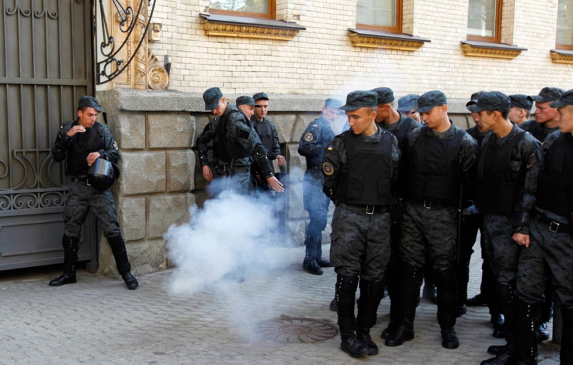 الحكومة الأوكرانية لا تعتزم الاعتراف بمناطق النزاع كـ"جمهوريات شعبية"