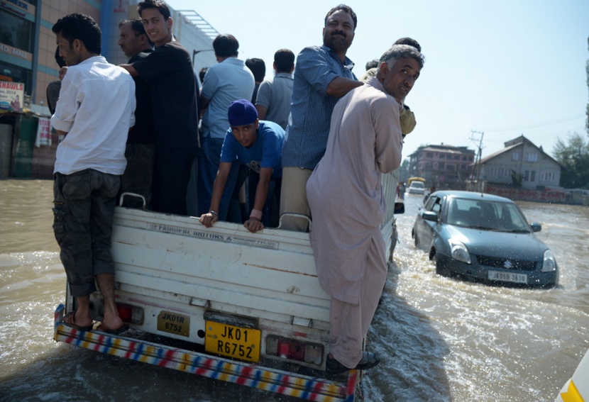 فيضانات باكستان تبدأ في الانحسار بعد الحاق الضرر بنحو 3 مليون شخص