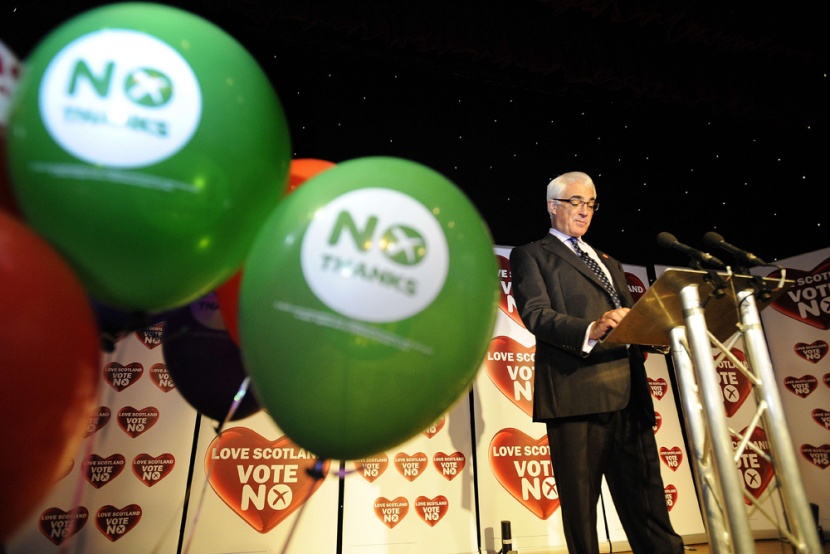 الأسكتلنديون رفضوا الاستقلال والمملكة المتحدة تعد بسلطات أوسع لمناطقها