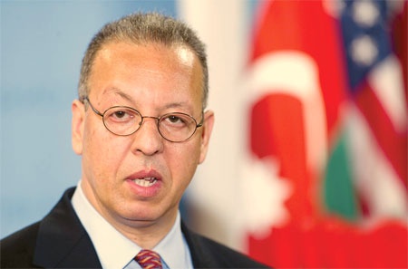 المبعوث الأممي إلى اليمن يعلن عن التوصل إلى اتفاق لحل الأزمة في اليمن