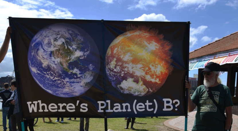 مسيرة حاشدة في نيويورك لجذب أنظار العالم لقضية تغير المناخ