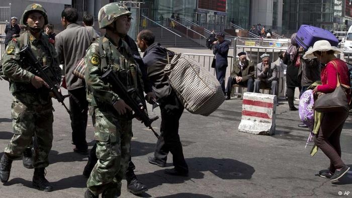 انفجارات في شينجيانغ الصينية تقتل شخصين