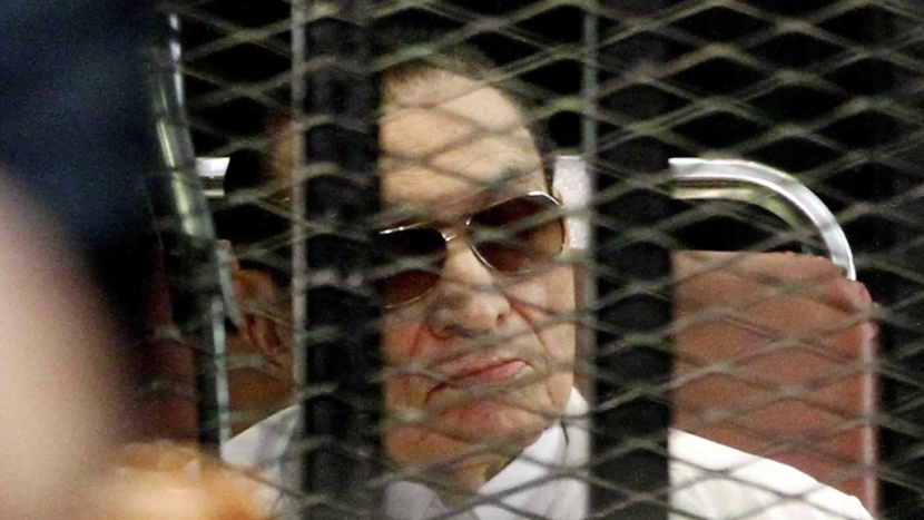 ارجاء الحكم في قضية مبارك بتهمة قتل المتظاهرين إلى الشهر المقبل