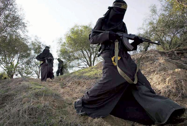 «جهاديات» التنظيم .. حقيقة أم دعاية؟