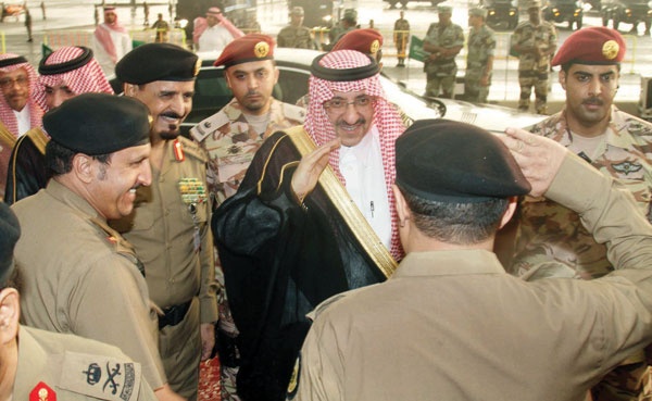 وزير الداخلية يستعرض مهارات 95 ألف رجل أمن مشاركين في مهمة الحج