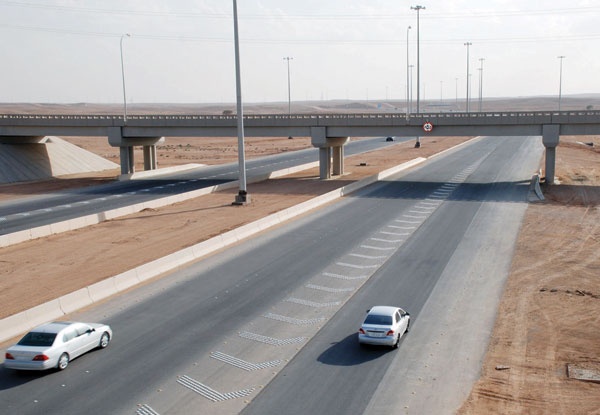 شركة شبه الجزيرة للمقاولات .. 5 عقود من العطاء المتواصل في خدمة الوطن