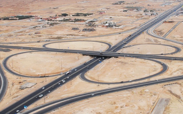 شركة شبه الجزيرة للمقاولات .. 5 عقود من العطاء المتواصل في خدمة الوطن