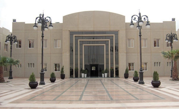 شركة شبه الجزيرة للمقاولات .. 5 عقود من العطاء المتواصل في خدمة الوطن