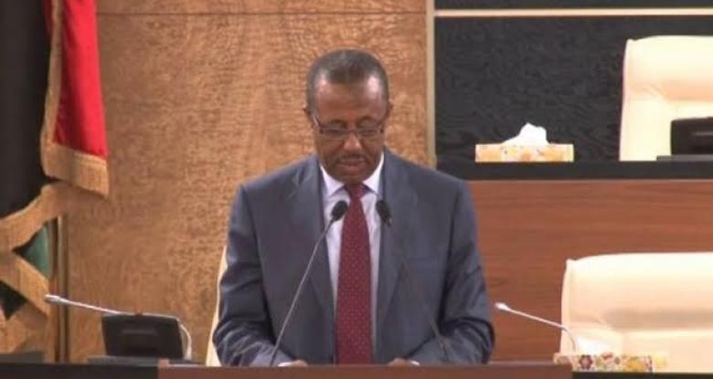 حكومة عبدالله الثني تؤدي اليمين الدستورية أمام البرلمان الليبي