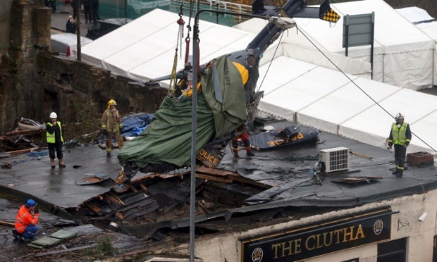 مقتل 5 سويسريين في حادث سقوط هليكوبتر فرنسية قرب حدود البلدين