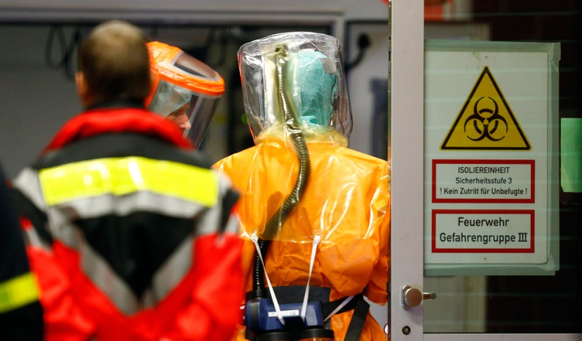 رئيسة ليبيريا "غاضبة" بسبب سفر مواطن مصاب بفيروس "إيبولا" إلى تكساس