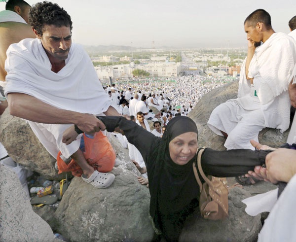 أكثر من مليوني حاج يؤدون النسك في يوم الحج الأكبر