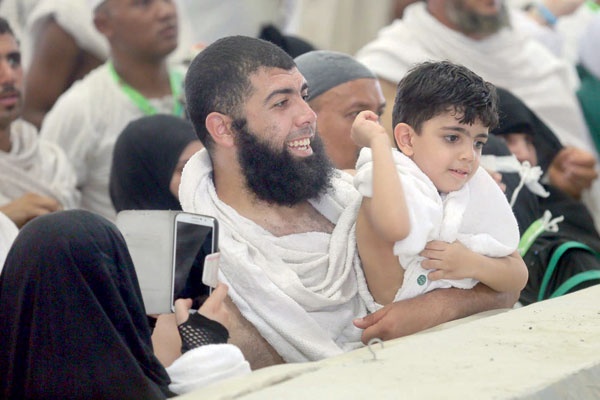 «سليفيات» رمي الجمرات غير