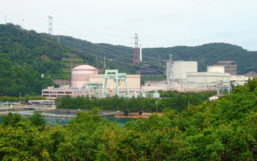 أحد العاملين بمحطة نووية هندية يقتل ثلاثة من حراس المحطة