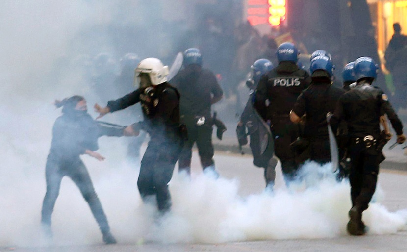 حظر تجول في جنوب شرق تركيا اثر صدامات مع الأكراد