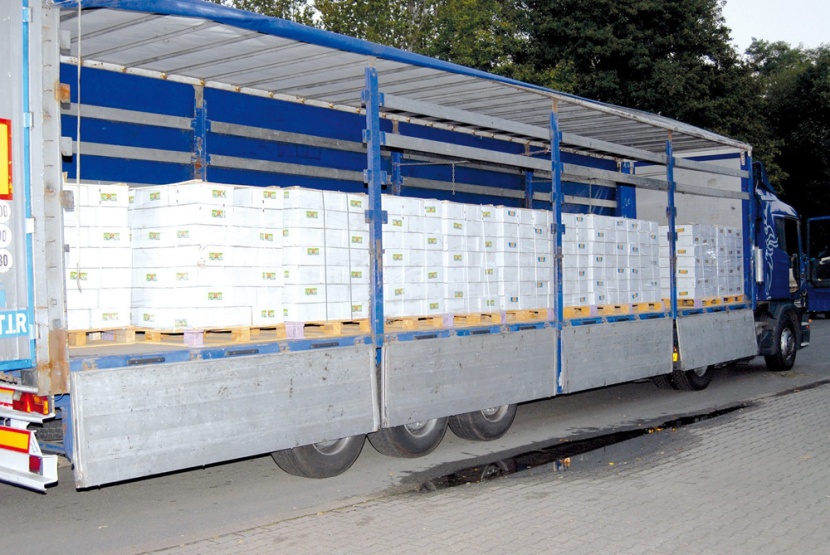 قصة مصورة: شرطة ألمانيا تضبط 330 كجم من الهيروين في حمولة خيار مخلل وثوم