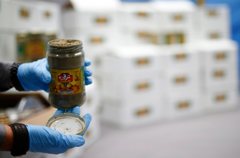 قصة مصورة: شرطة ألمانيا تضبط 330 كجم من الهيروين في حمولة خيار مخلل وثوم