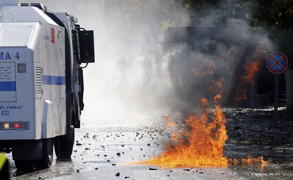 أردوغان: أعمال الشغب محاولة "لنسف" عملية السلام مع الأكراد