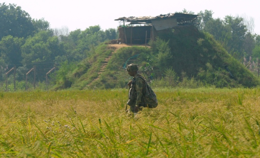 مقتل 12 مدنيا باكستانيا في إطلاق للنار مع الهند عبر الحدود في كشمير