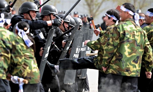 الصين: أحكام بالإعدام على 12 شخصا في أعمال عنف في شينجيانغ