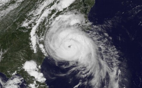 دراسة: الأعاصير الأمريكية قد لا تأتي فرادى