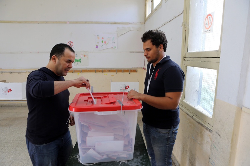 قصة مصورة : تونس تترقب نتائج انتخابات أول مجلس شعب