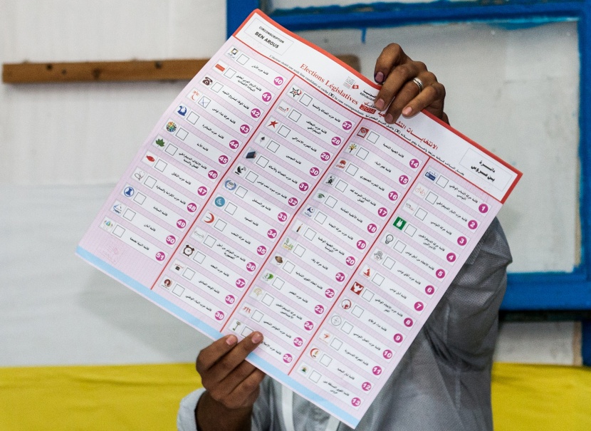 حزب نداء تونس يفوز بالانتخابات التشريعية .. والنهضة ثانيا