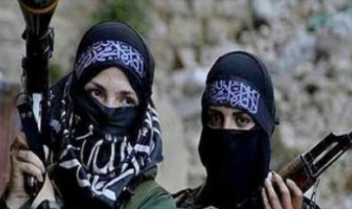 بريطانية تصحب رضيعها وتترك منزل أسرتها للانضمام إلى "داعش" في سوريا