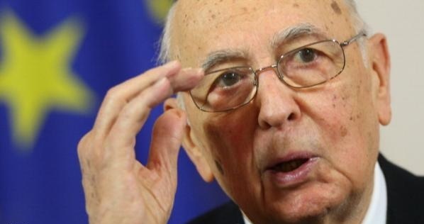 الرئيس الإيطالي نابوليتانو يشهد في قضية مافيا كبيرة