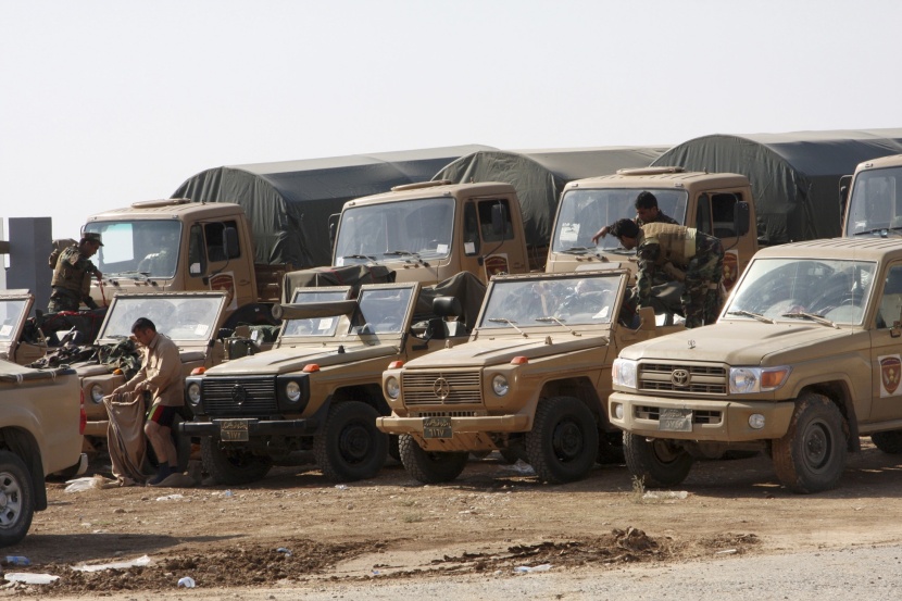 طليعة المقاتلين الاكراد العراقيين المتوجهين الى كوباني تصل الى تركيا