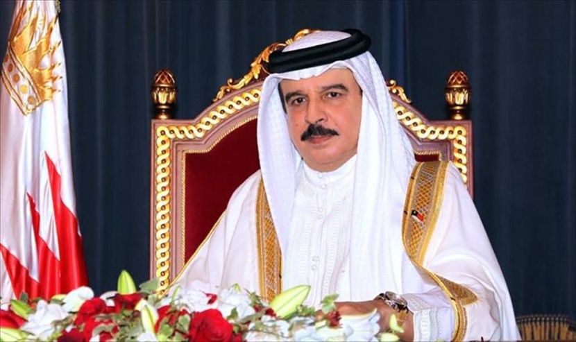 ملك البحرين يلتقي قائد القيادة المركزية الأمريكية